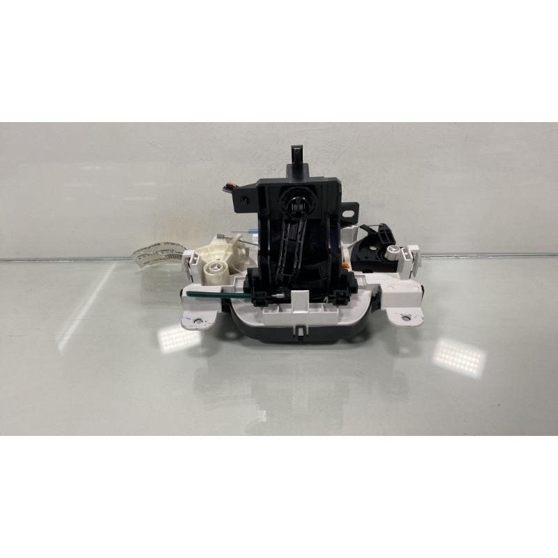 Commande chauffage MAZDA 2 2 Photo n°3