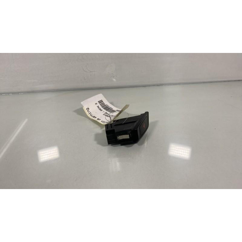 Bouton de warning AUDI A4 3 Photo n°3