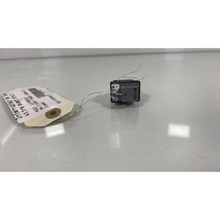 Interrupteur de leve vitre avant droit AUDI A4 3