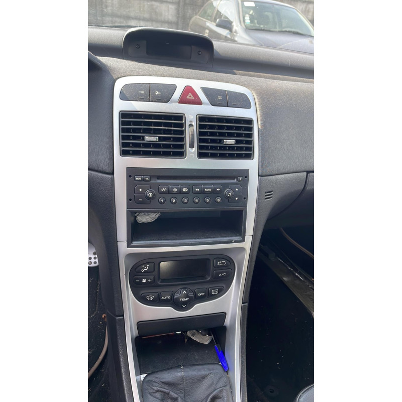 Pretensionneur de ceinture avant droit PEUGEOT 307 Photo n°9