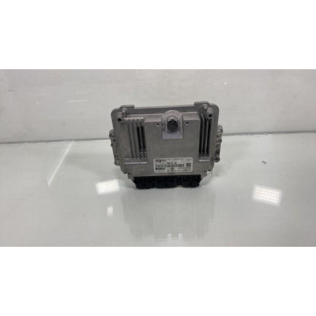 Calculateur moteur FORD FOCUS 2