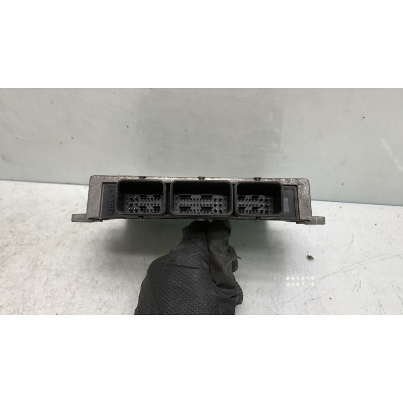 Calculateur moteur PEUGEOT 206 Photo n°5