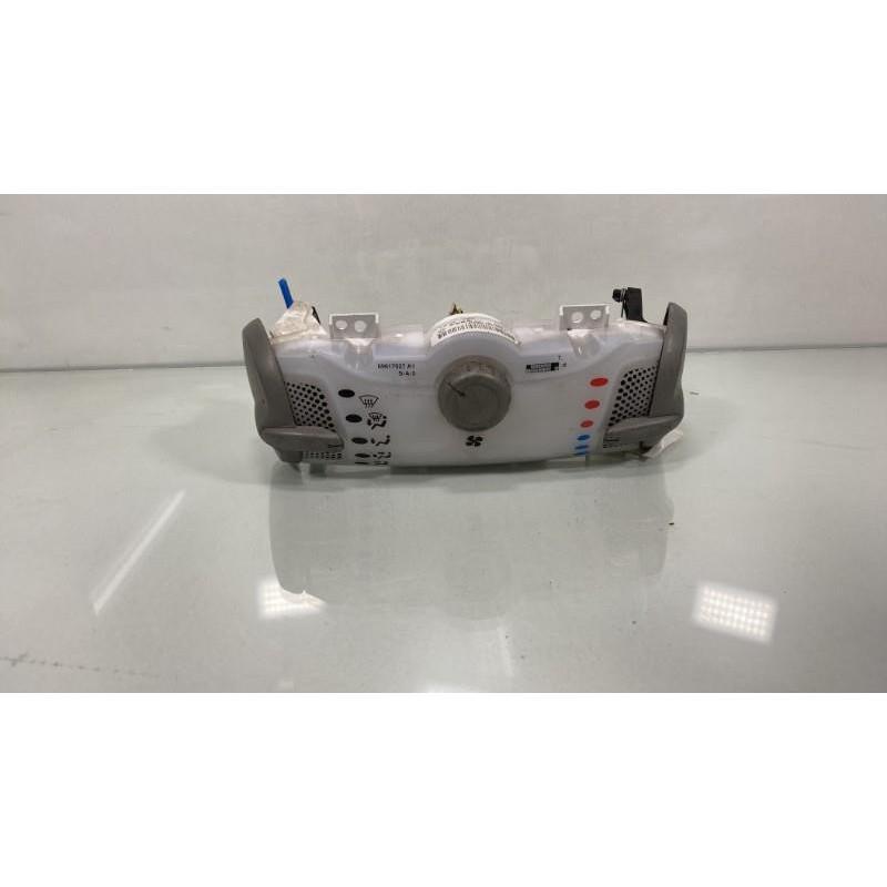 Commande chauffage CITROEN C1 1 Photo n°2