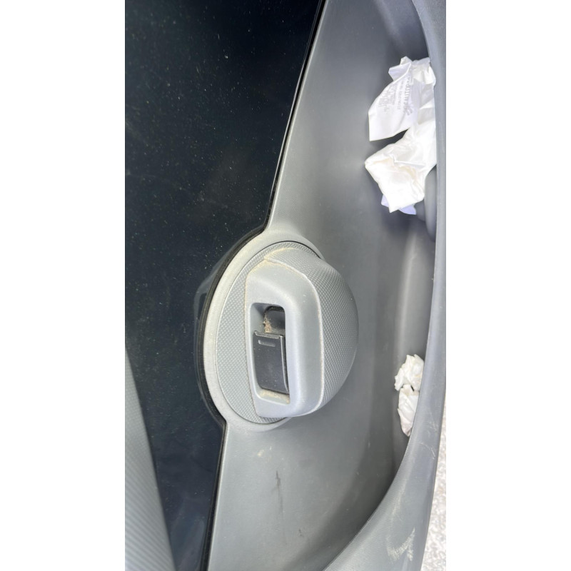 Pare choc arriere PEUGEOT 107 Photo n°8