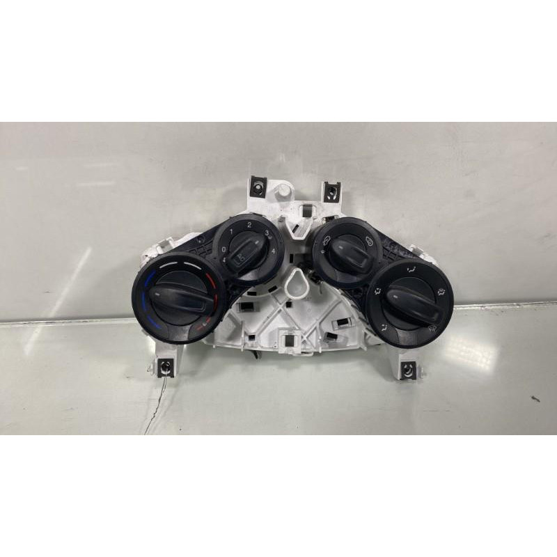 Commande chauffage FORD KA 2 Photo n°2
