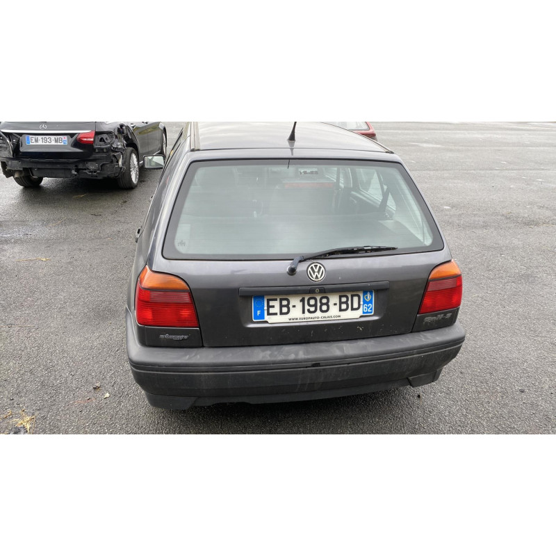 Vitre arriere gauche VOLKSWAGEN GOLF 3 Photo n°19