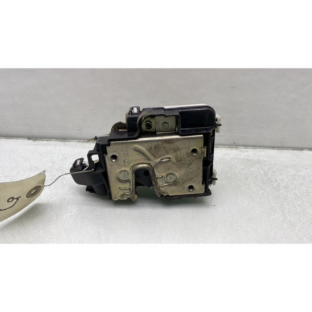 Serrure arriere droit VOLKSWAGEN GOLF 3 Photo n°1