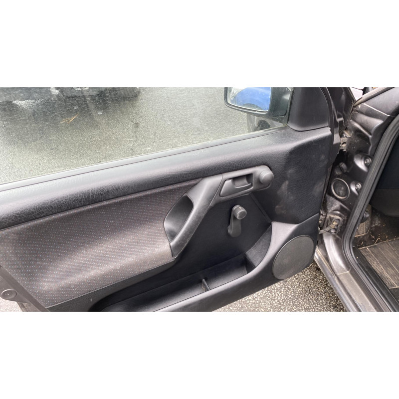 Serrure arriere droit VOLKSWAGEN GOLF 3 Photo n°6