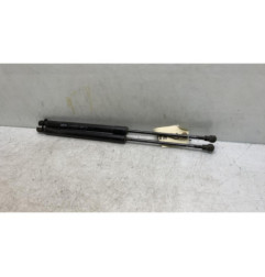 Verin de coffre PEUGEOT 208 1