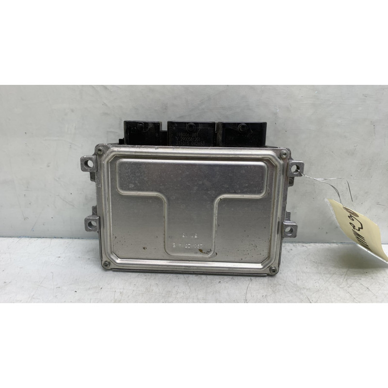 Calculateur moteur PEUGEOT 2008 1 Photo n°4