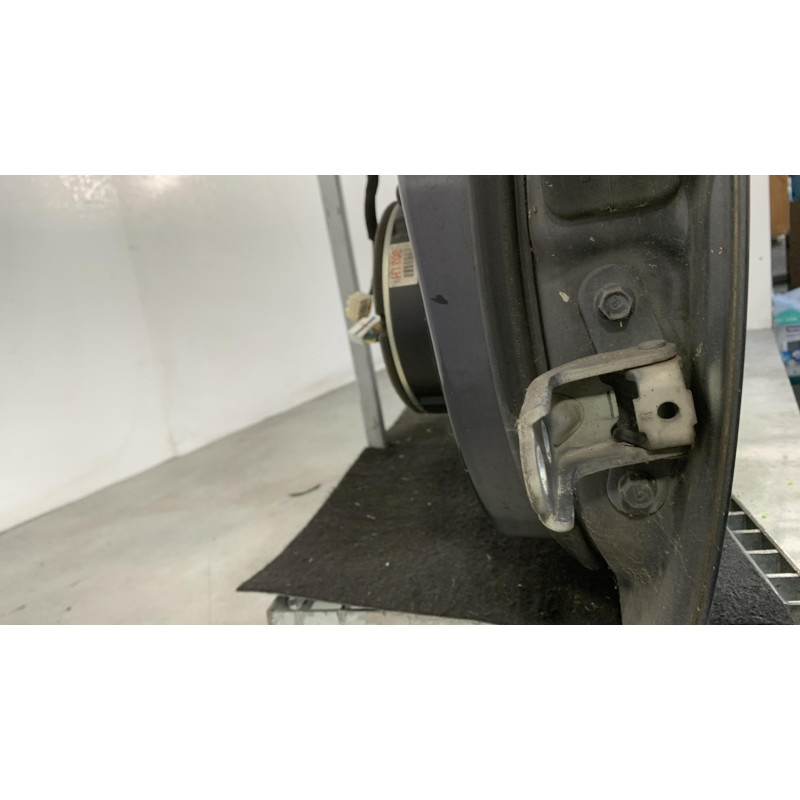 Porte avant gauche KIA CARENS 3 Photo n°4