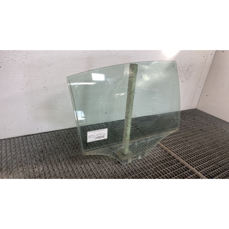Vitre arriere droit VOLKSWAGEN PASSAT 5 Photo n°3