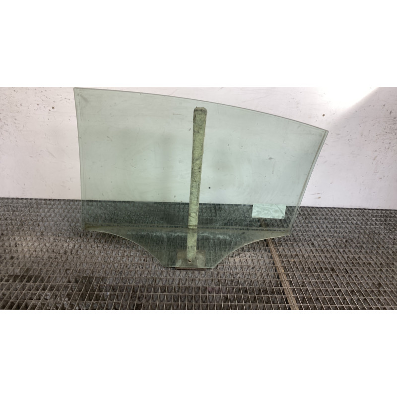 Vitre arriere droit VOLKSWAGEN PASSAT 5 Photo n°5