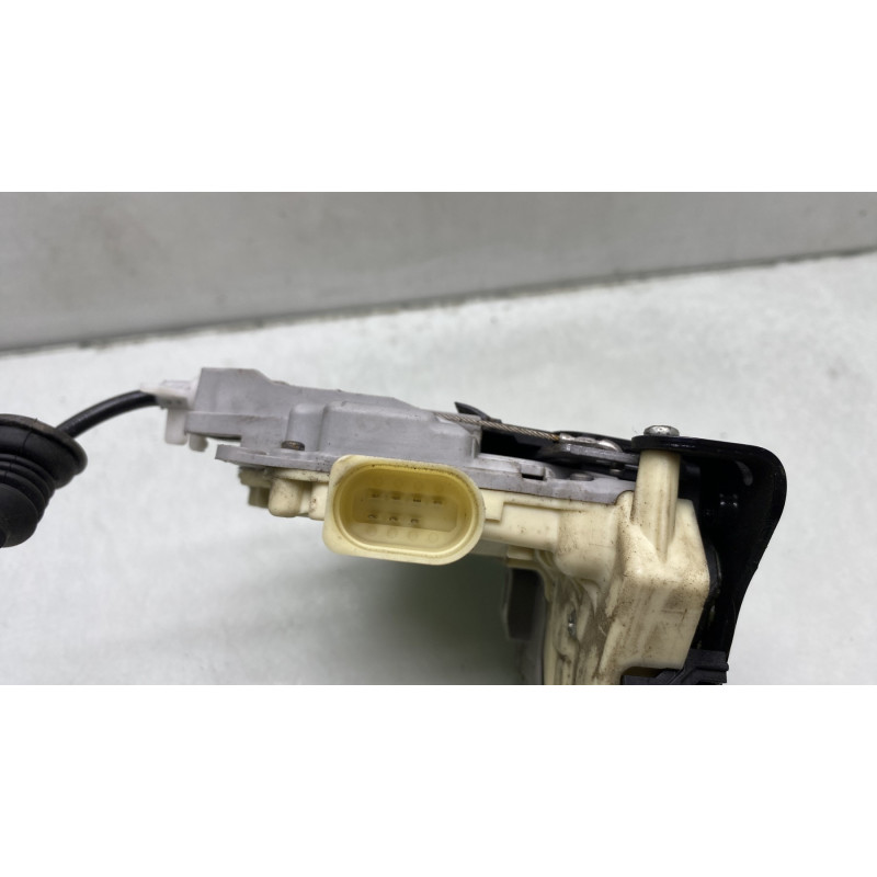 Serrure avant droit VOLKSWAGEN PASSAT 5 Photo n°5