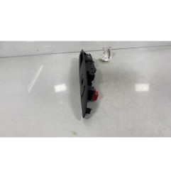 Interrupteur de leve vitre avant droit OPEL MOKKA 1