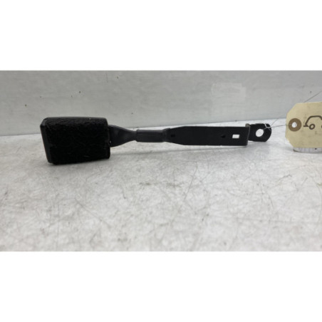 Attache ceinture avant droit VOLKSWAGEN CADDY 3 Photo n°1