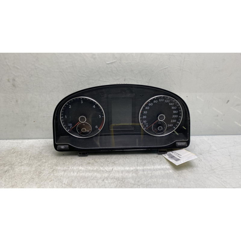 Compteur VOLKSWAGEN CADDY 3 Photo n°2