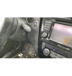 Poignee porte avant droit NISSAN X-TRAIL 3