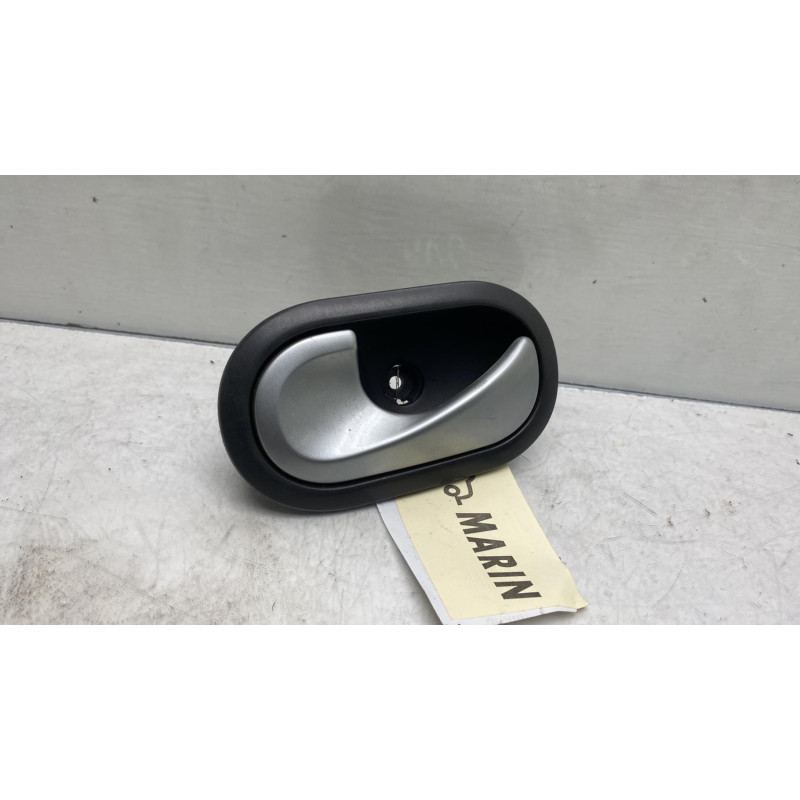 Poignee interieur avant gauche RENAULT CLIO 3 Photo n°1