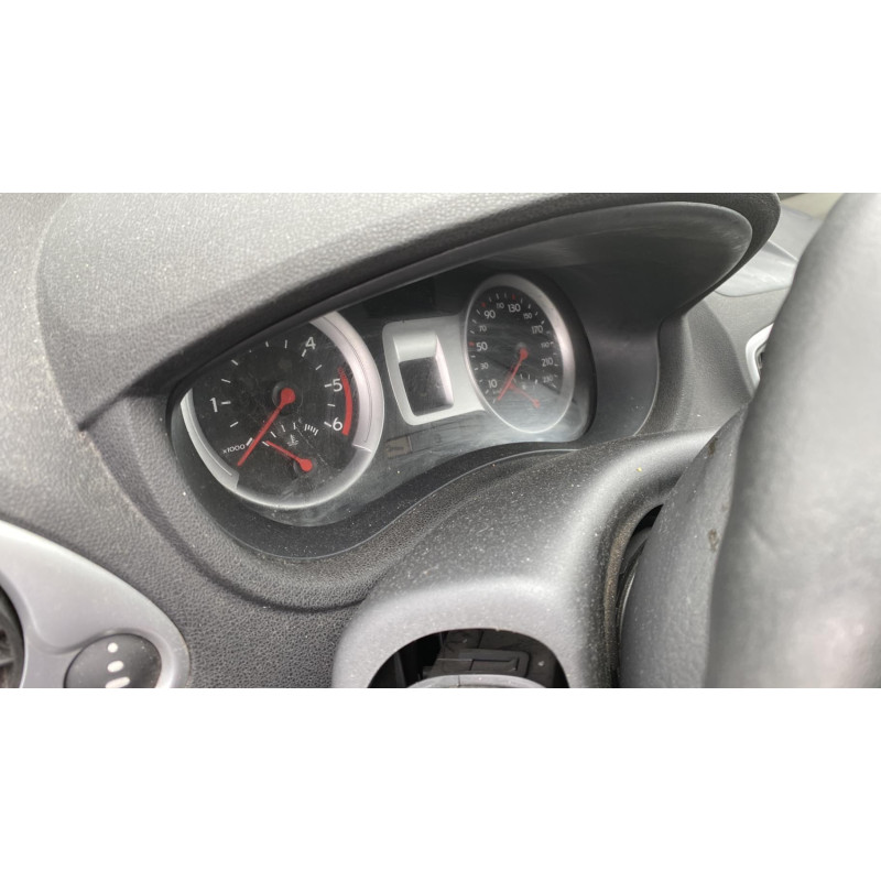 Poignee interieur avant gauche RENAULT CLIO 3 Photo n°7