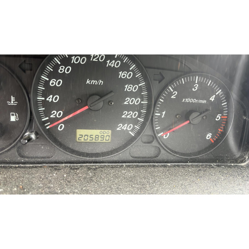 Calandre MAZDA 626 4 Photo n°5