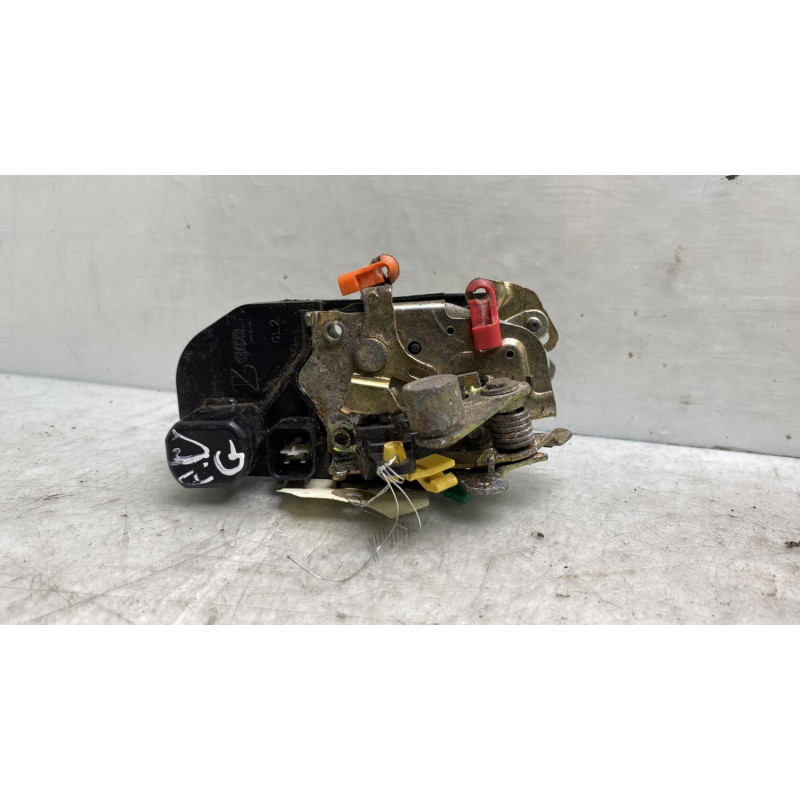 Serrure avant gauche CHRYSLER PT CRUISER Photo n°1