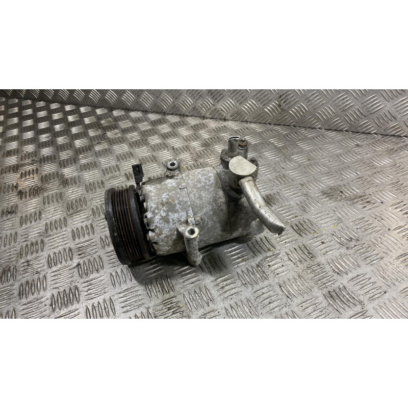 Compresseur clim FORD FOCUS 3 Photo n°3