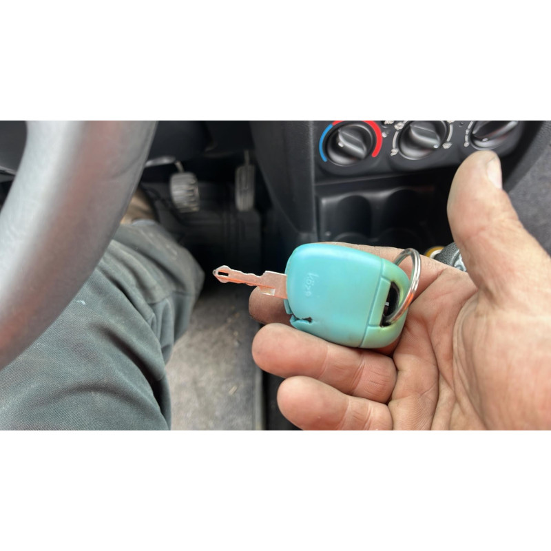 Porte avant droit RENAULT CLIO 2 CAMPUS Photo n°9