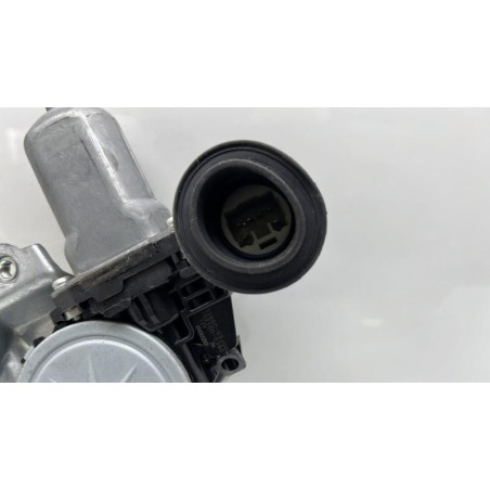 Leve vitre electrique avant gauche SUZUKI SWIFT 3