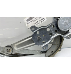 Leve vitre electrique avant gauche SUZUKI SWIFT 3