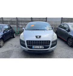Poignee porte avant gauche PEUGEOT 3008 1