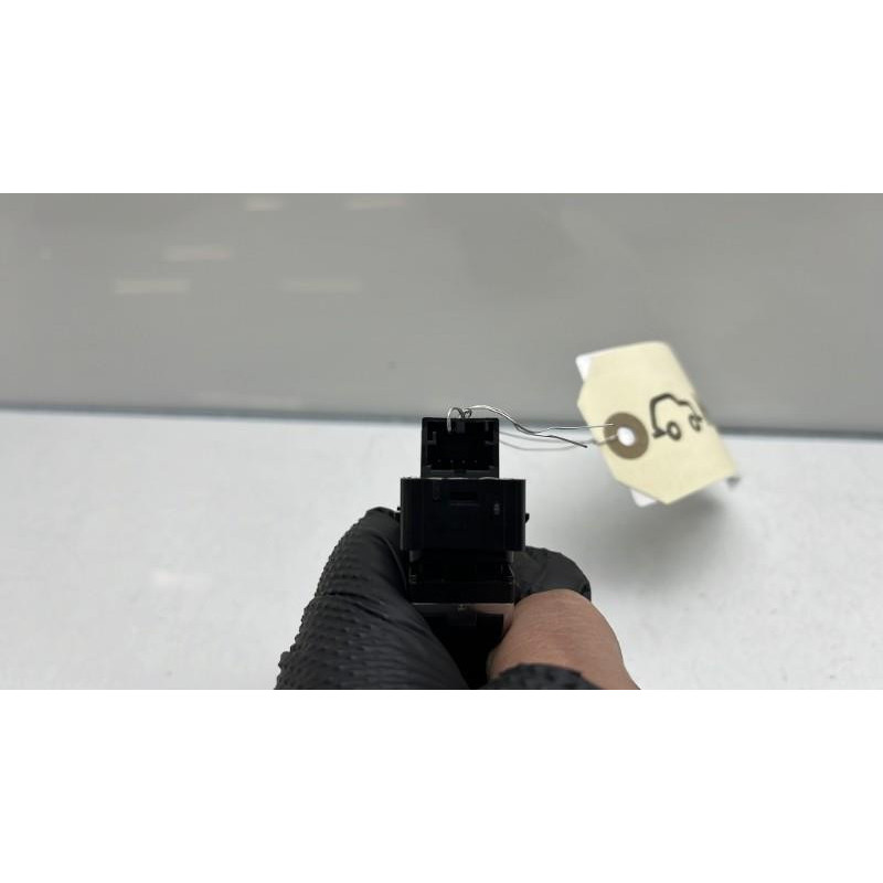Interrupteur de leve vitre arriere gauche AUDI A3 3 Photo n°4
