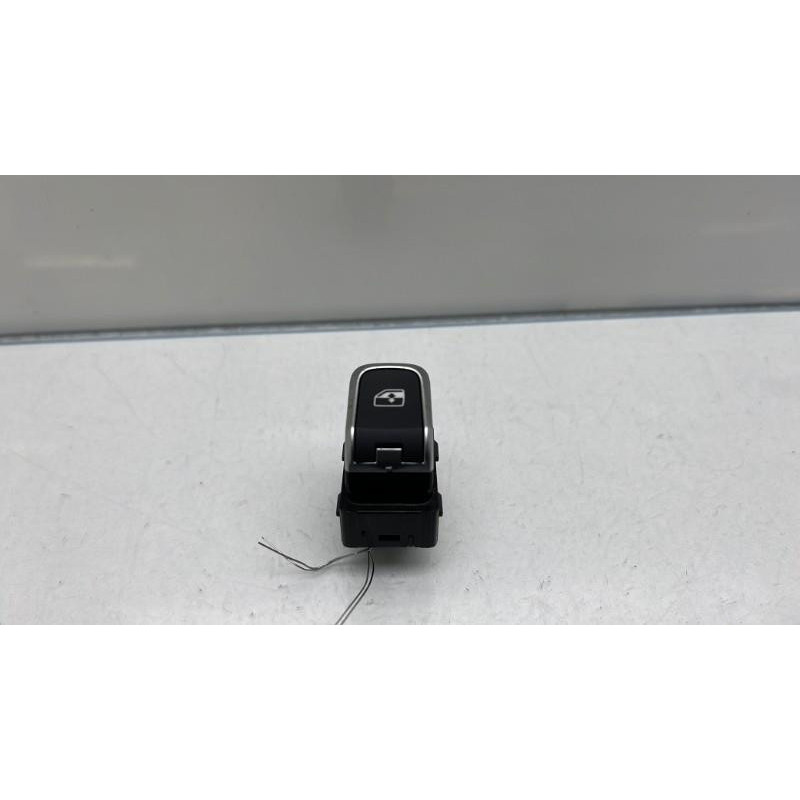 Interrupteur de leve vitre arriere gauche AUDI A3 3 Photo n°5