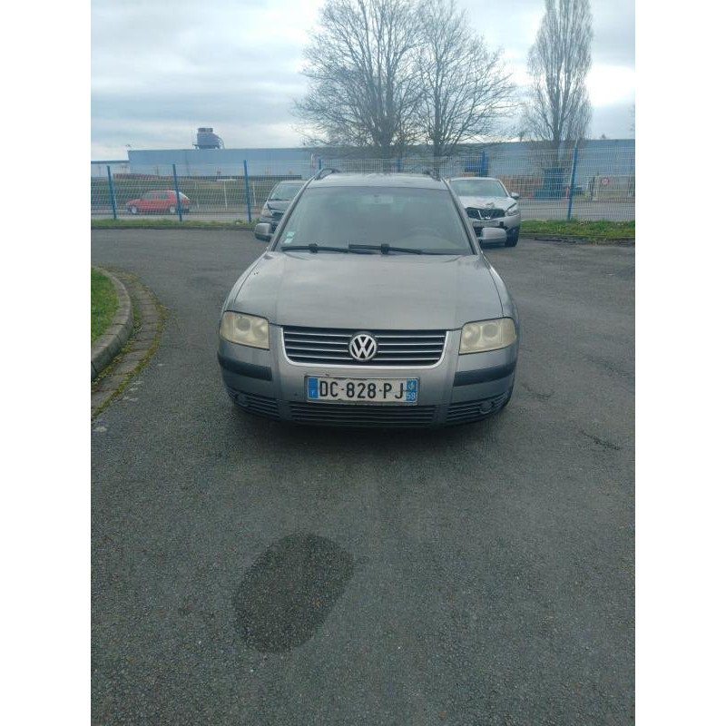 Pare choc arriere VOLKSWAGEN PASSAT 4 Photo n°13