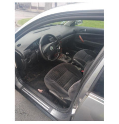 Pare choc arriere VOLKSWAGEN PASSAT 4