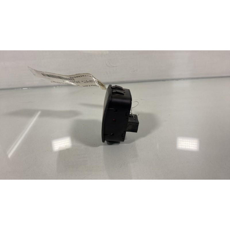 Bouton de warning CITROEN NEMO Photo n°3
