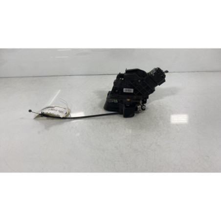 Serrure avant droit FORD FOCUS 2