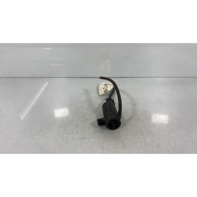 Pompe lave glace arriere TOYOTA YARIS 2 Photo n°1