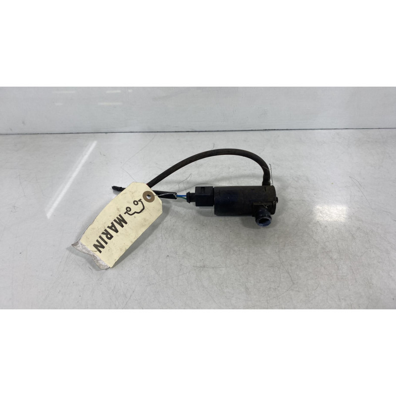 Pompe lave glace arriere TOYOTA YARIS 2 Photo n°3