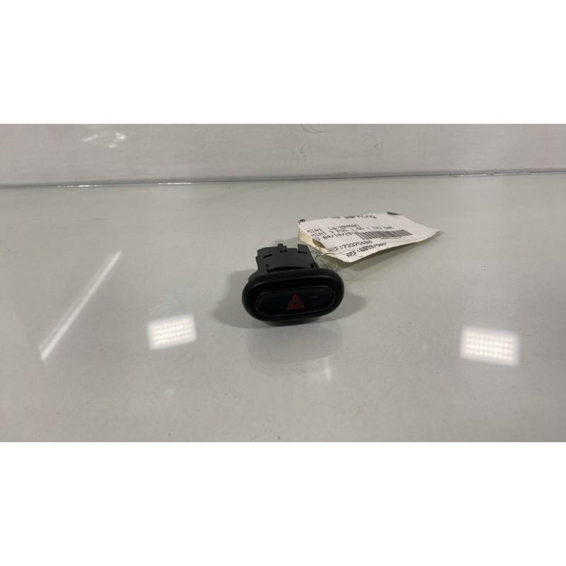 Bouton de warning MINI MINI 3 F55 Photo n°3