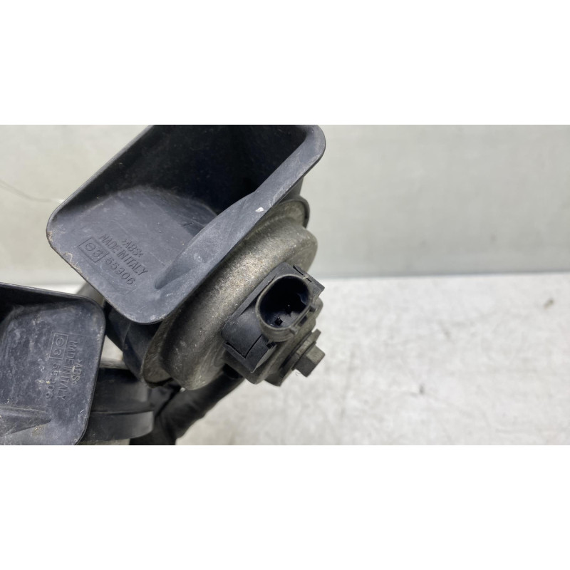Avertisseur/Klaxon BMW SERIE 7 E65 Photo n°1