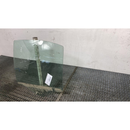 Vitre arriere gauche MERCEDES CLASSE E 211 Photo n°1