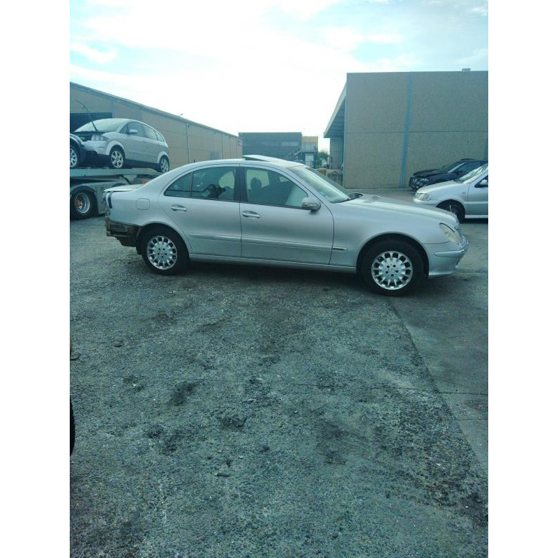 Vitre arriere gauche MERCEDES CLASSE E 211 Photo n°6