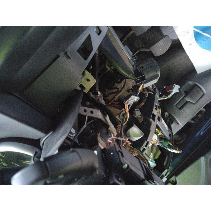 Pretensionneur de ceinture avant droit PEUGEOT 207 Photo n°11