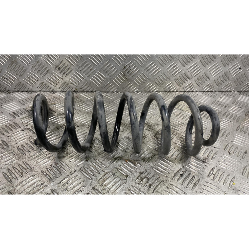 Ressort de suspension arriere droit RENAULT KADJAR Photo n°1