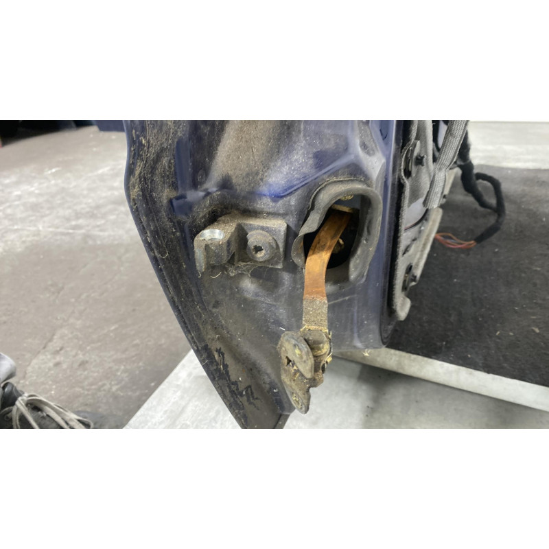 Porte avant droit VOLKSWAGEN POLO 3 Photo n°1
