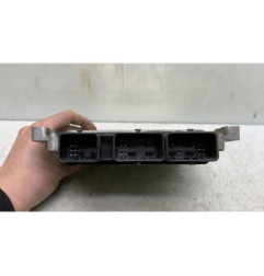 Calculateur moteur DACIA SANDERO 1 Photo n°1
