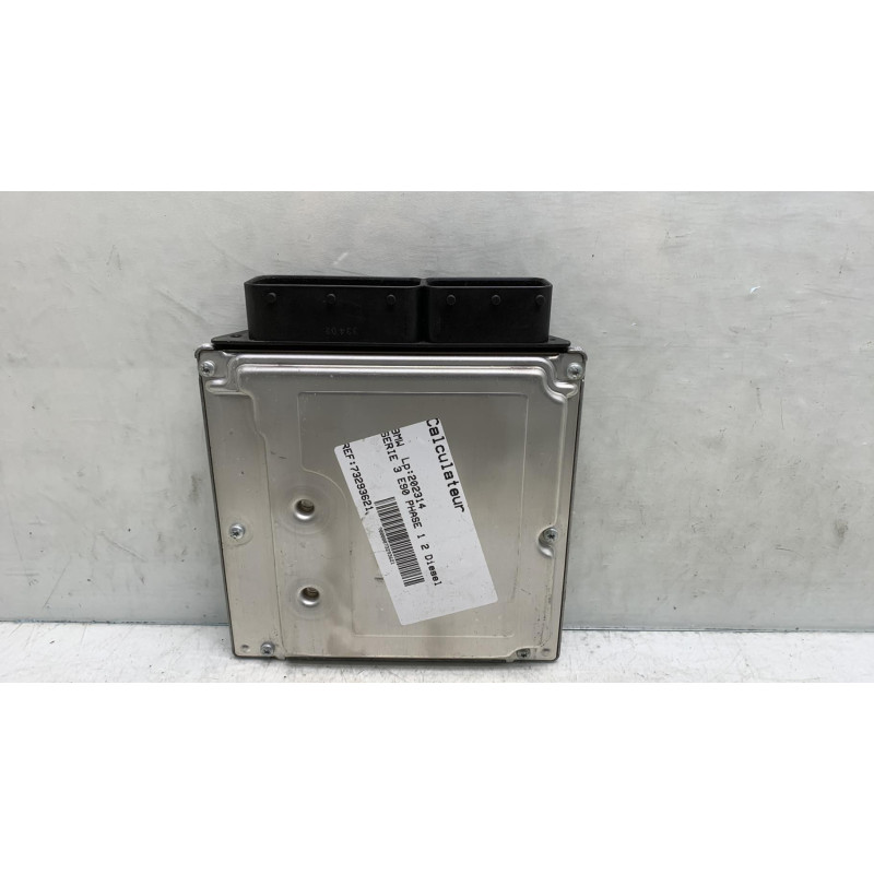 Calculateur moteur BMW SERIE 3 E90 Photo n°4