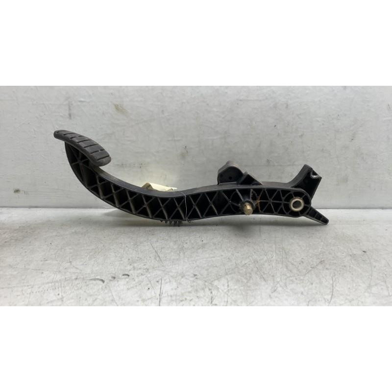 Pedale d'embrayage RENAULT SCENIC 2 Photo n°2