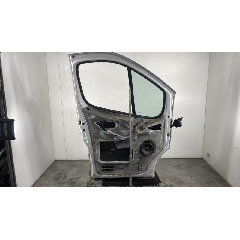 Porte avant gauche RENAULT TRAFIC 2 Photo n°8